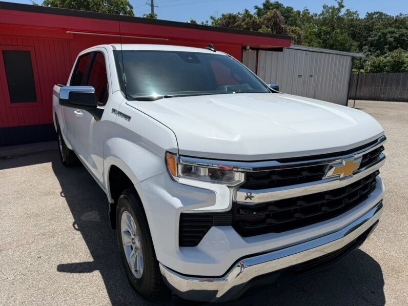 
								CHEVROLET SILVERADO 2025 full									
