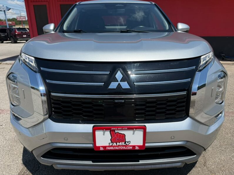 
								MITSUBISHI OUTLANDER 2025 full									