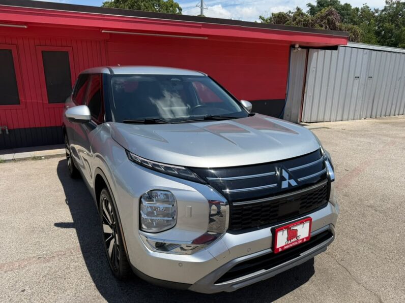 
								MITSUBISHI OUTLANDER 2025 full									