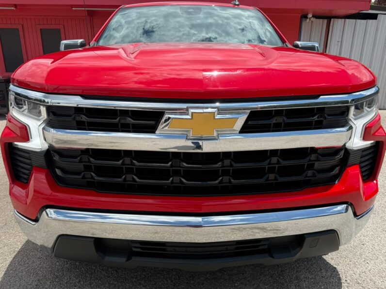 
								CHEVROLET SILVERADO 2025 full									