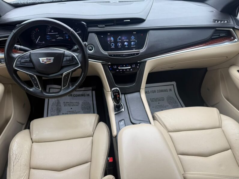 
								CADILLAC XT5 2017 full									