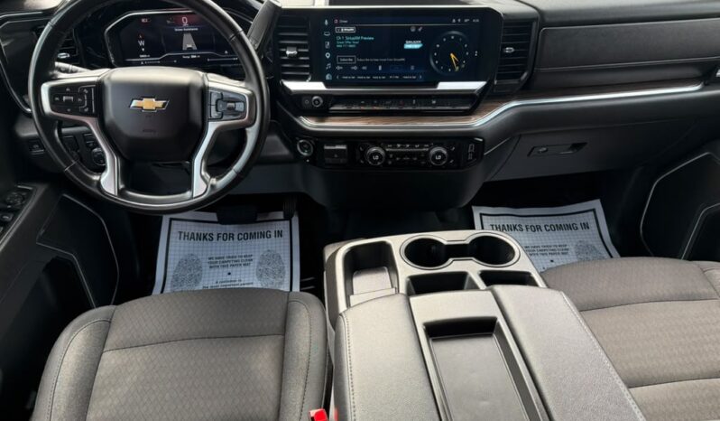 CHEVROLET SILVERADO 2025