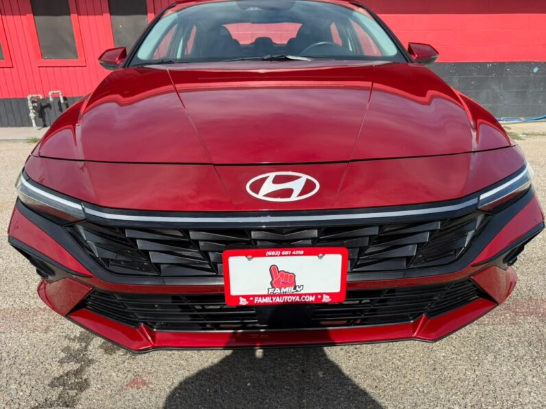 
								HYUNDAI ELANTRA 2025 full									