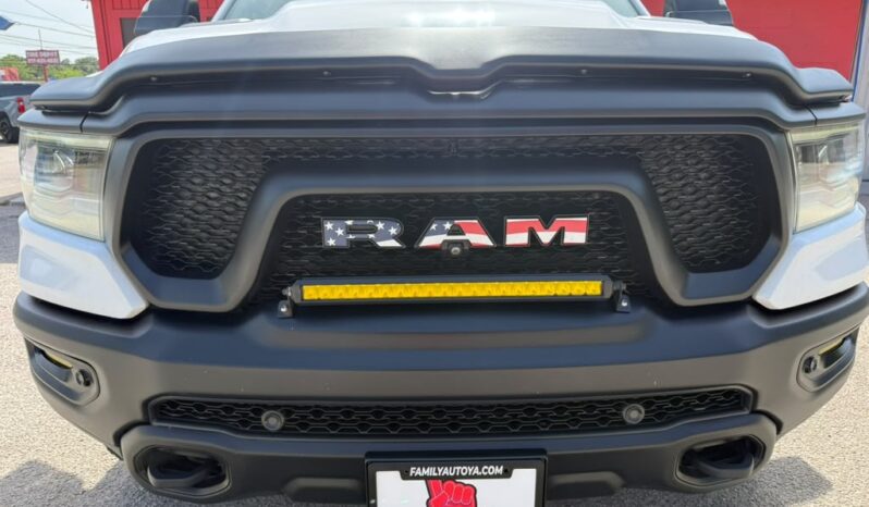 DODGE RAM 1500 2021