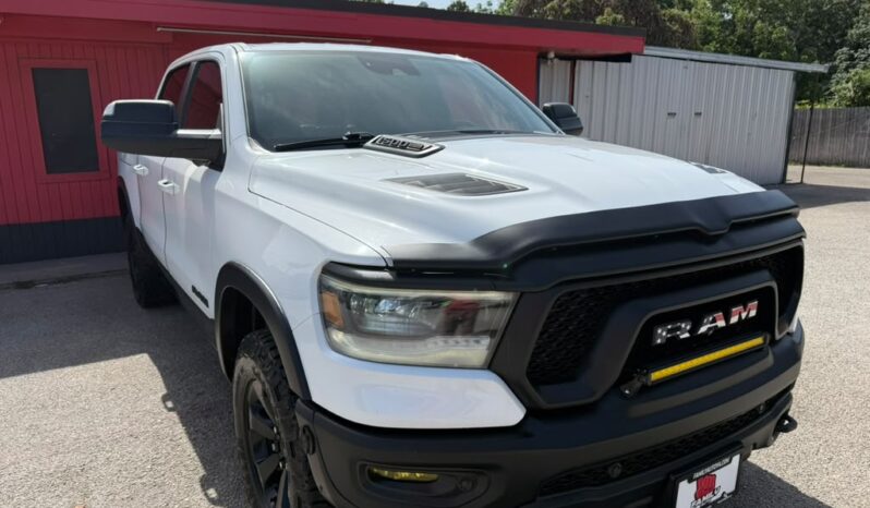 DODGE RAM 1500 2021