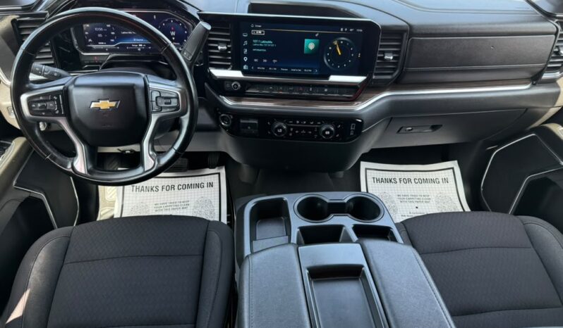 CHEVROLET SILVERADO 2025