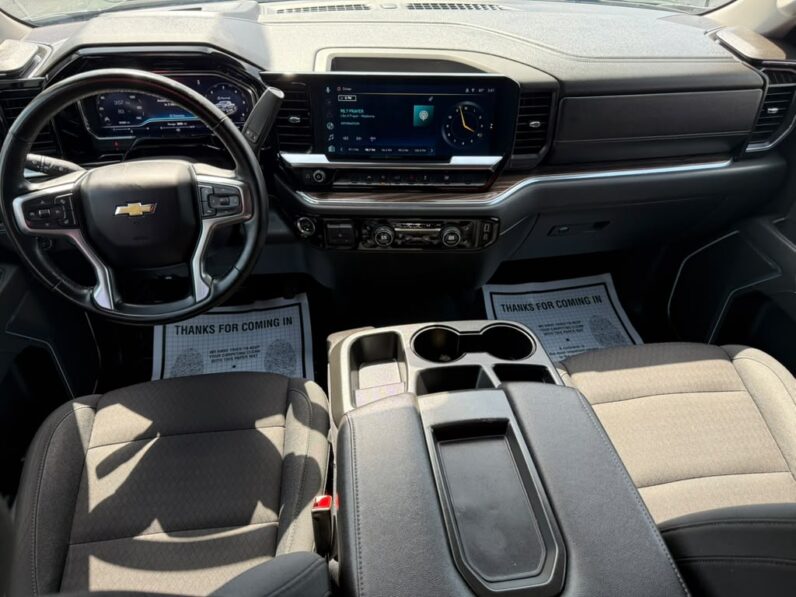 
								CHEVROLET SILVERADO 2025 full									