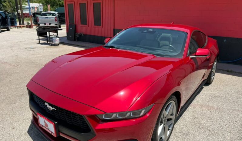 FORD MUSTANG 2024
