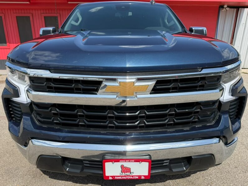 
								CHEVROLET SILVERADO 2023 full									