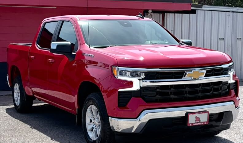 
								CHEVROLET SILVERADO 2025 full									