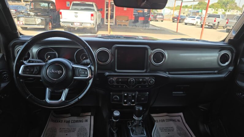 
								JEEP GLADIATOR 2022 full									