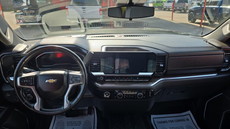 
								CHEVROLET SILVERADO 2024 full									