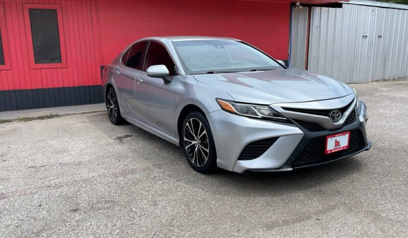 TOYOTA CAMRY 2020