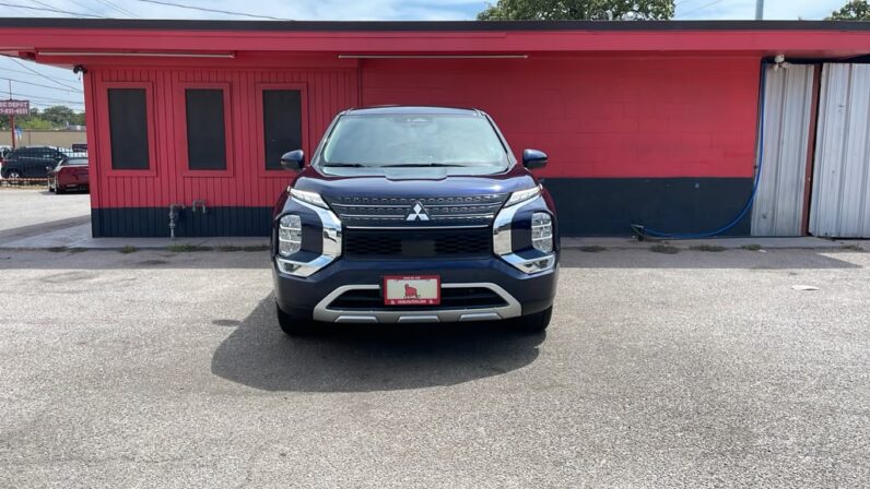 
								MITSUBISHI OUTLANDER 2024 full									