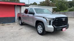TOYOTA TUNDRA 2025