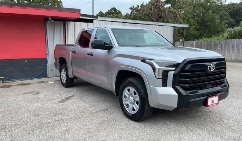 TOYOTA TUNDRA 2025