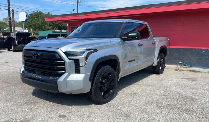 TOYOTA TUNDRA 2022