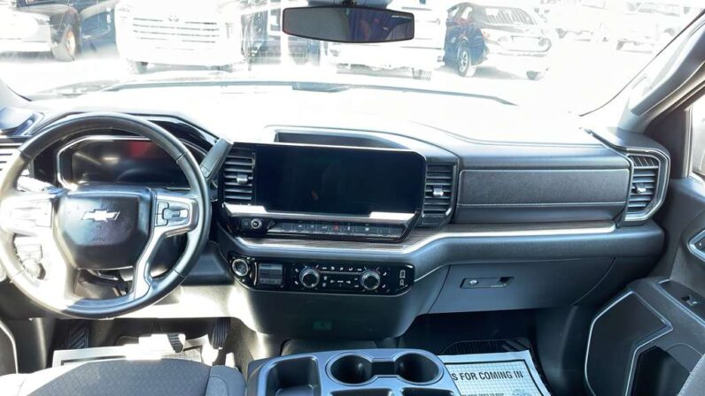 
								CHEVROLET SILVERADO 2026 full									