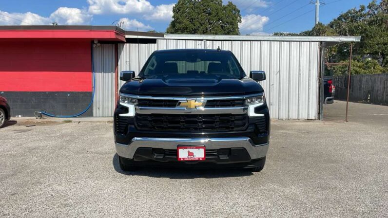 
								CCHEVROLET SILVERADO 2025 full									
