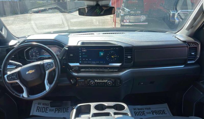 CHEVROLET SILVERADO 2025