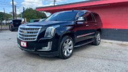 CADILLAC ESCALADE 2017