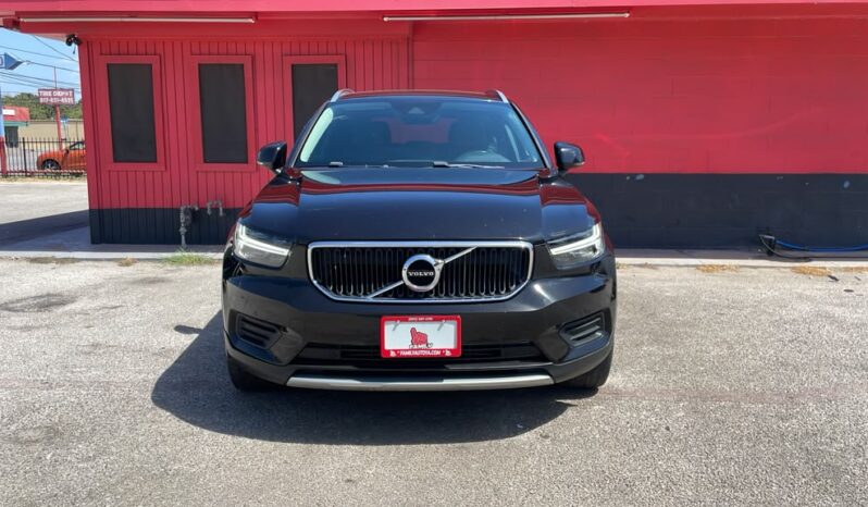 VOLVO XC40 2020