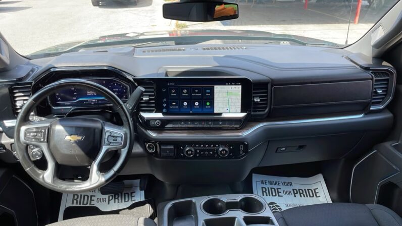
								CHEVROLET SILVERADO 2025 full									