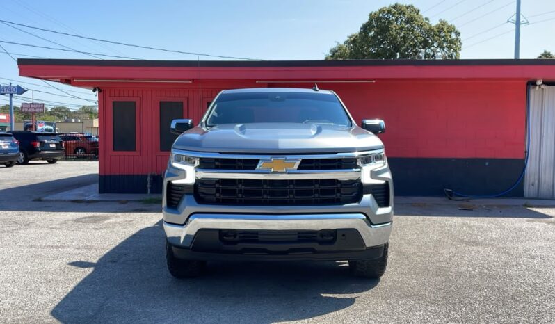 
								CHEVROLET SILVERADO 2023 full									