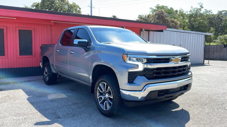 
								CHEVROLET SILVERADO 2023 full									