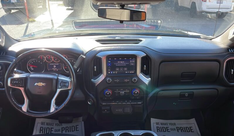 
								CHEVROLET SILVERADO 2021 full									