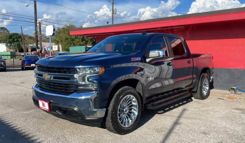 
								CHEVROLET SILVERADO 2021 full									