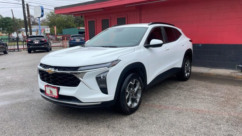 
								CHEVROLET TRAX 2025 full									