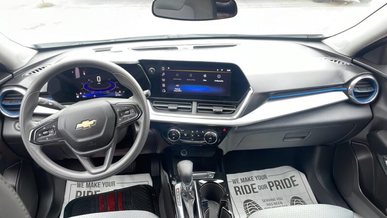 
								CHEVROLET TRAX 2025 full									