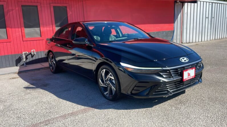 
								HYUNDAI ELANTRA 2024 full									