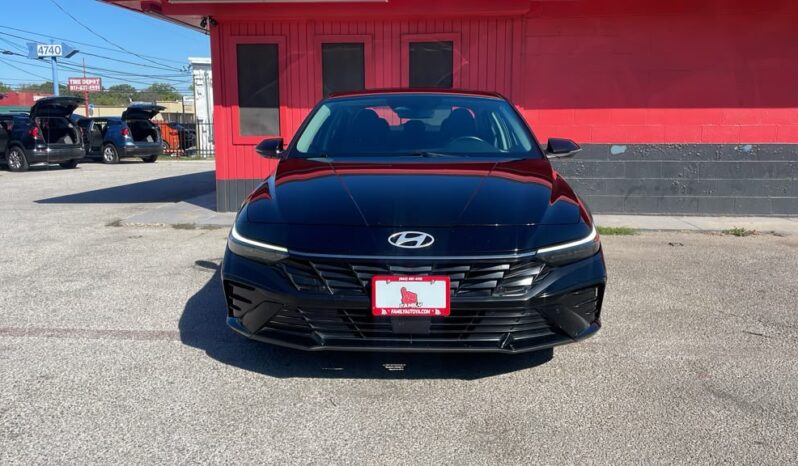 HYUNDAI ELANTRA 2024