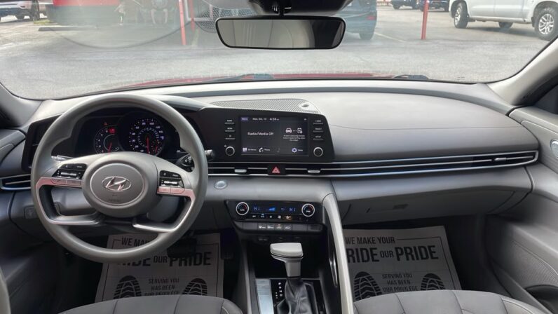 
								HYUNDAI ELANTRA 2023 full									