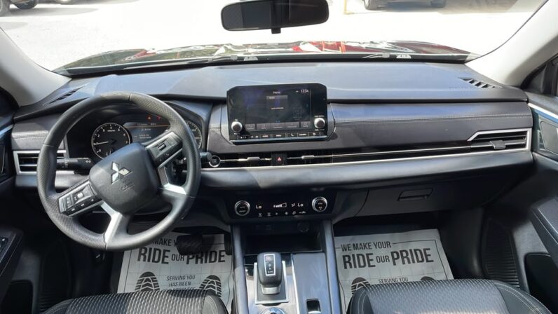 
								MITSUBISHI OUTLANDER 2024 full									
