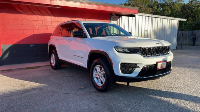 
								JEEP GRAND CHEROKEE 2023 full									