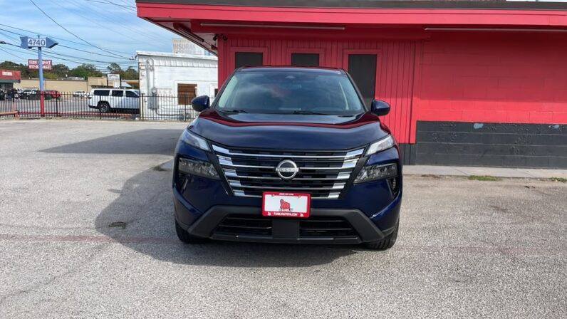 
								NISSAN ROGUE 2025 full									