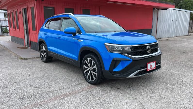 
								VOLKSWAGEN TAOS 2022 full									
